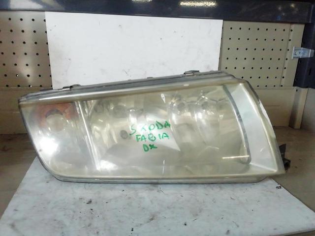 Reflektor prawy 5J1941018 VAG