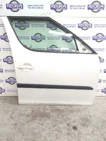 Drzwi przednie prawe do Skoda Roomster 5J7