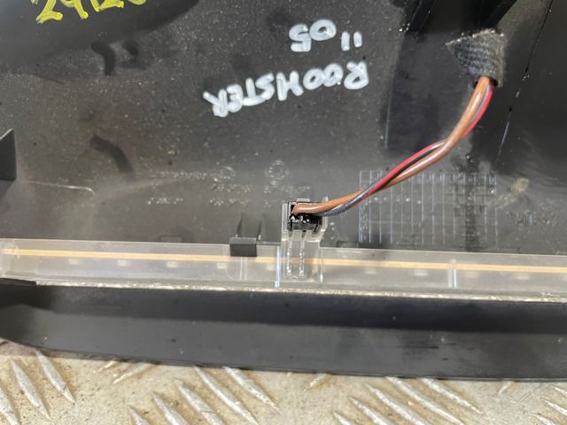Kupić Lampa stop tylna dodatkowa Skoda Roomster 5J7 w dobrej cenie