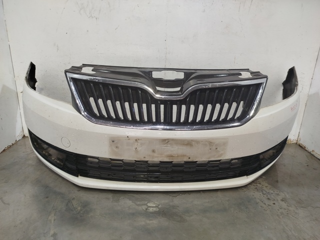 Zderzak przedni 5JA807221F VAG