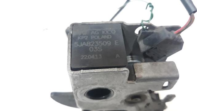 5JA823509E VAG