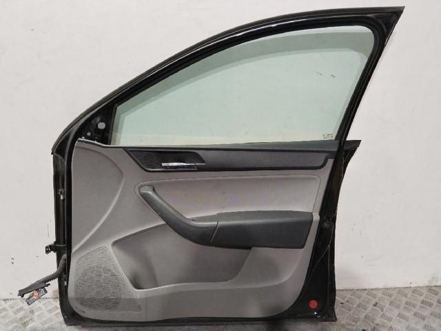 Drzwi przednie prawe 5JA831052C VAG