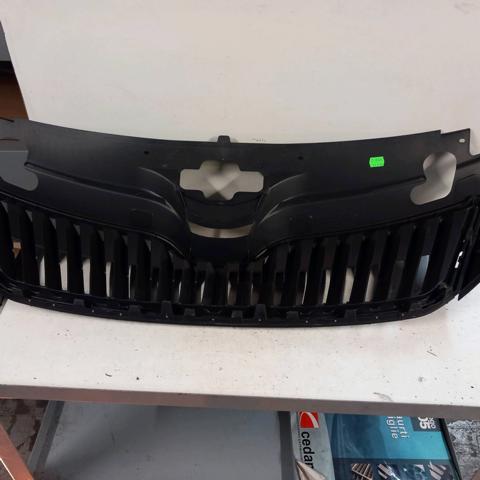 Atrapa grill Skoda Rapid
