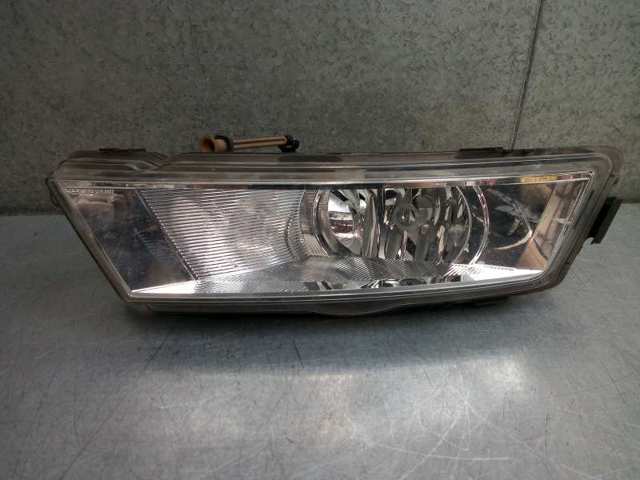 Lampa przeciwmgielna lewa 5JA941699 VAG