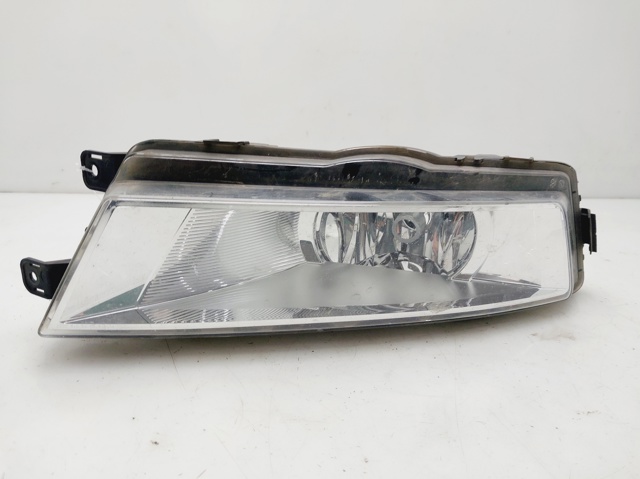 Reflektor przeciwmgielny Skoda Rapid