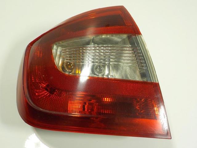 Lampa tylna Skoda Rapid