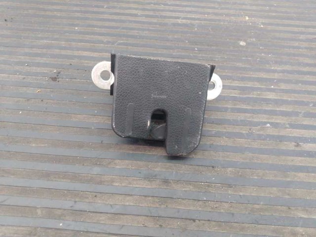 Zamek klapy bagażnika (3/5 drzwi tylnych) 5K0827505A VAG