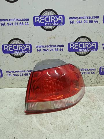 Lampa zespolona tylna prawa zewnętrzna 5K0945096D VAG
