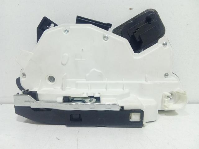 Zamek drzwi przednich lewych 5K1837015B VAG