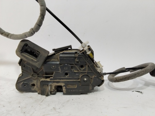 Zamek drzwi przednich lewych 5K1837015D VAG