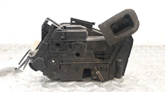 5K1837016D VAG