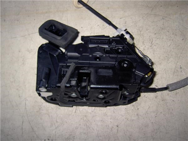 Zamek drzwi przednich lewych Skoda Yeti 5L, 5L1, 5L2, 5L6, 5L7