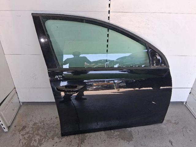 Drzwi przednie prawe 5K4831056H VAG