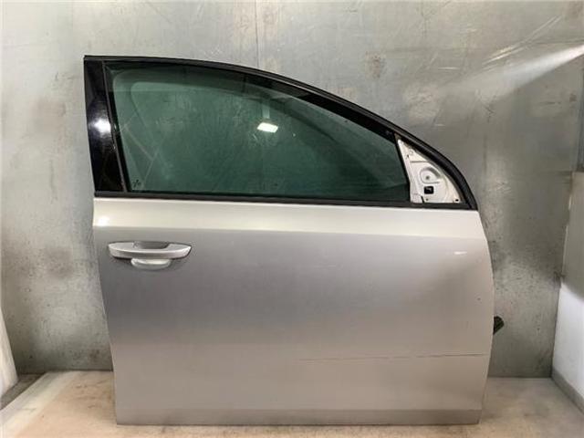 Drzwi przednie prawe 5K4831056H VAG