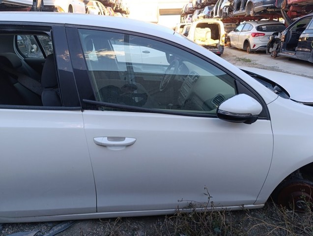 Drzwi przednie prawe 5K4831056H VAG