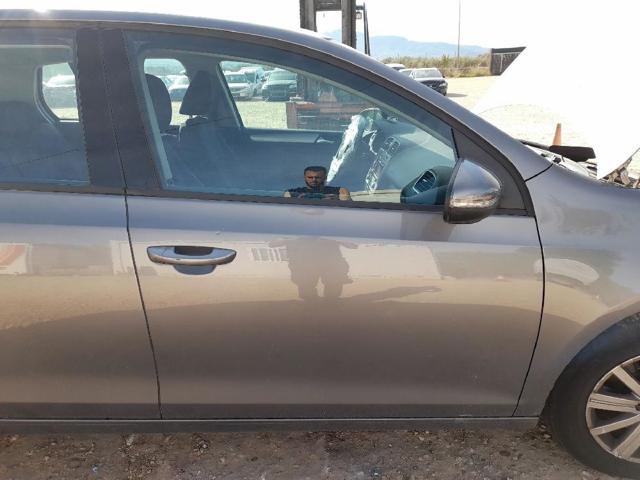 Drzwi przednie prawe 5K4831056H VAG