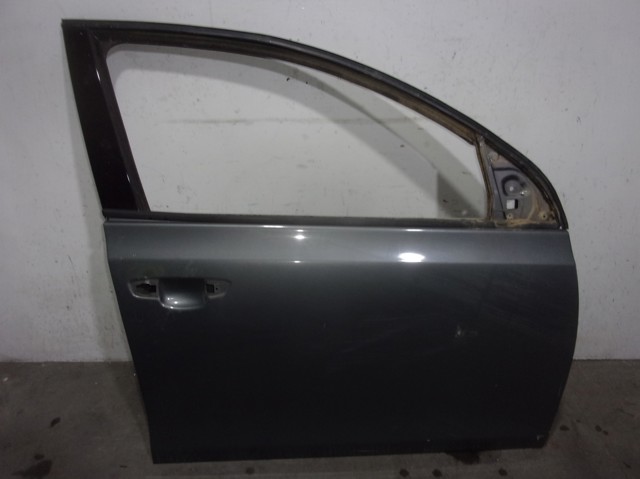 Drzwi przednie prawe 5K4831056H VAG