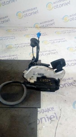 Zamek drzwi tylnych lewych 5K4839015AF VAG