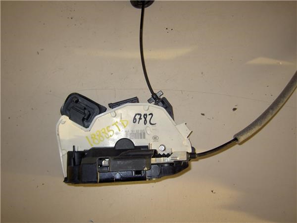 Zamek drzwi tylnych prawych 5K4839016S VAG