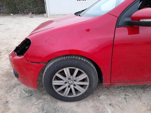 Błotnik przedni lewy 5K6821021B VAG