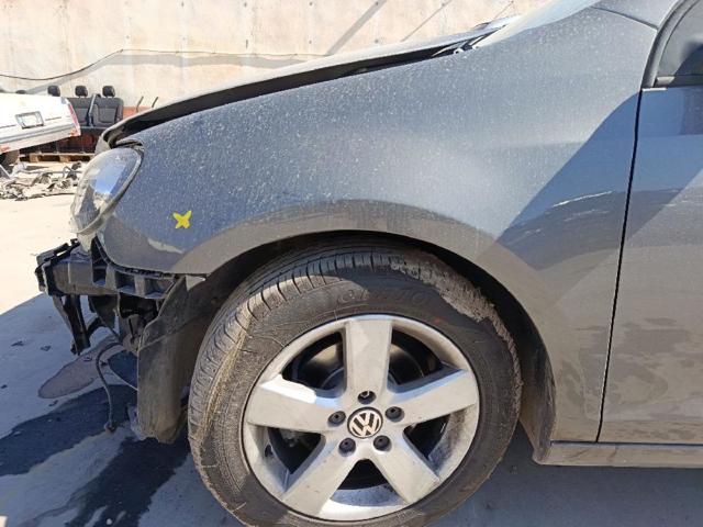 Błotnik przedni lewy 5K6821021B VAG