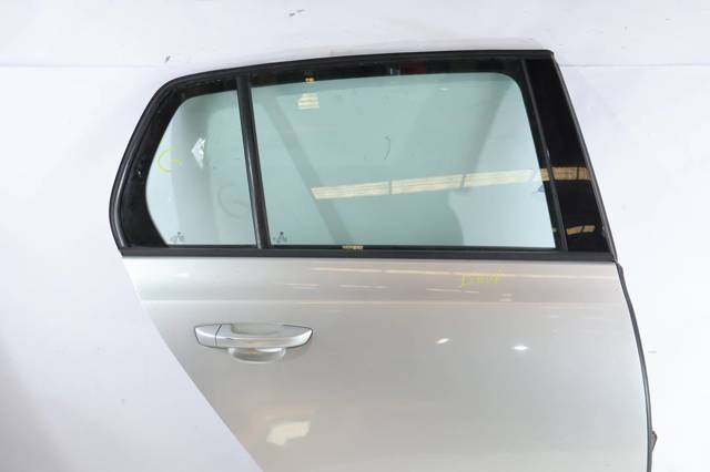 Drzwi tylne prawe 5K6833056K VAG