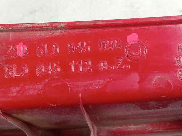 Lampa zespolona tylna lewa 5L0945096 VAG