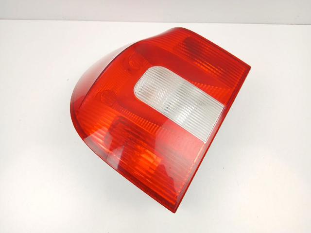 Lampa zespolona tylna lewa 5L0945111 VAG