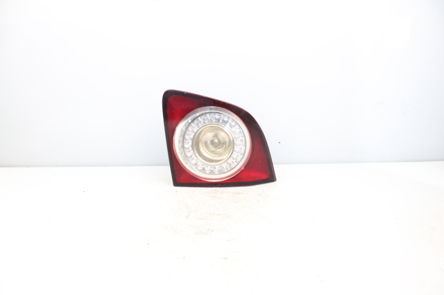 Lampa zespolona tylna prawa wewnętrzna 5M0945094J VAG