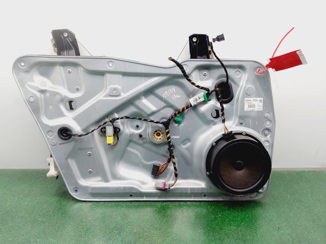 Mechanizm podnoszenia szyby drzwi przednich lewych 5N0837461 VAG