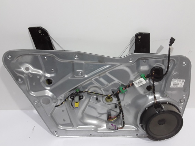 Mechanizm podnoszenia szyby drzwi przednich lewych 5N0837755 VAG