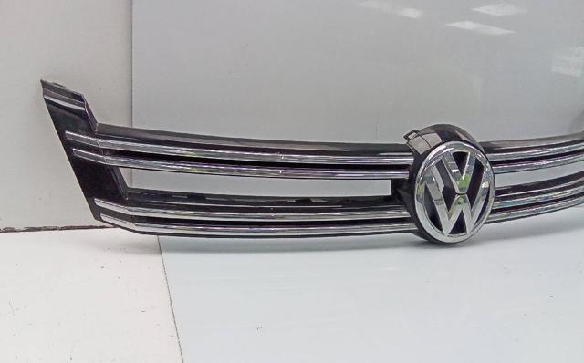 Atrapa chłodnicy 5N0853655 VAG