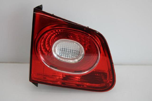 Lampa zespolona tylna lewa wewnętrzna 5N0945093C VAG