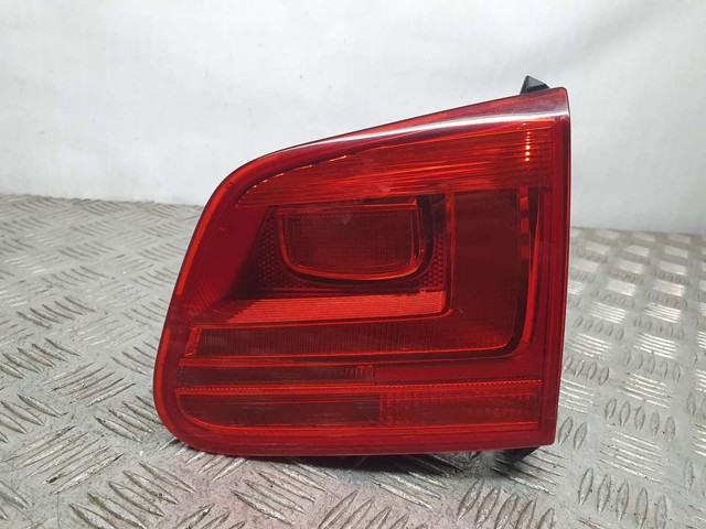 Lampa zespolona tylna prawa wewnętrzna 5N0945094G VAG