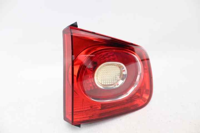 Lampa zespolona tylna lewa wewnętrzna 5N0945107B VAG