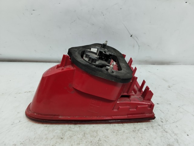 Lampa zespolona tylna lewa wewnętrzna 5N0945309 VAG