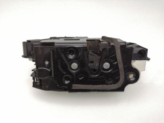 Zamek drzwi przednich prawych 5N1837016E VAG