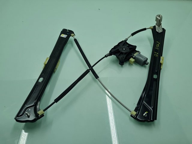 Mechanizm podnoszenia szyby drzwi przednich prawych 5NA837462A VAG