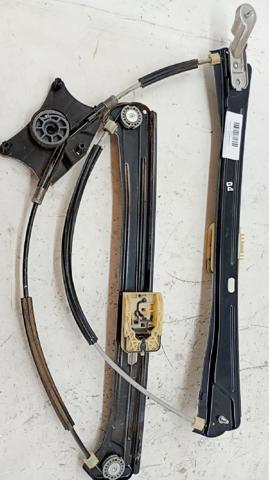 Mechanizm podnoszenia szyby drzwi przednich prawych 5NA837462A VAG