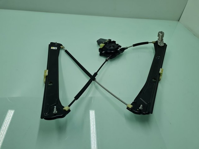 Mechanizm podnoszenia szyby drzwi przednich prawych 5NA837462A VAG