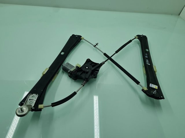 Mechanizm podnoszenia szyby drzwi przednich prawych 5NA837462A VAG