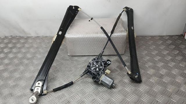 Mechanizm podnoszenia szyby drzwi przednich prawych 5NA837462A VAG