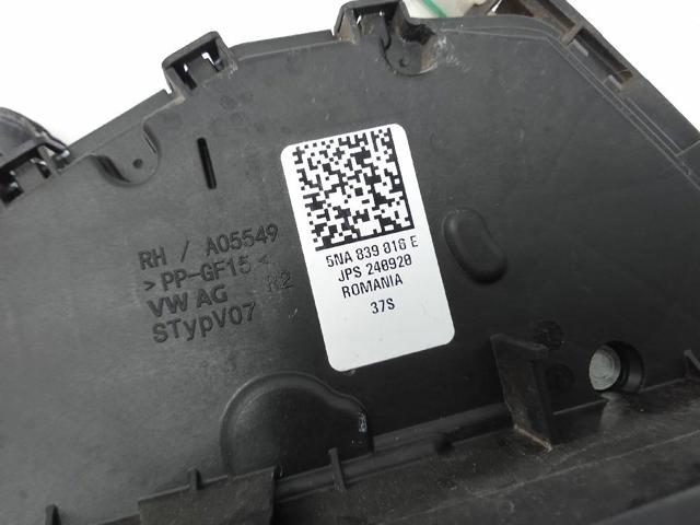 Zamek drzwi tylnych prawych 5NA839016E VAG