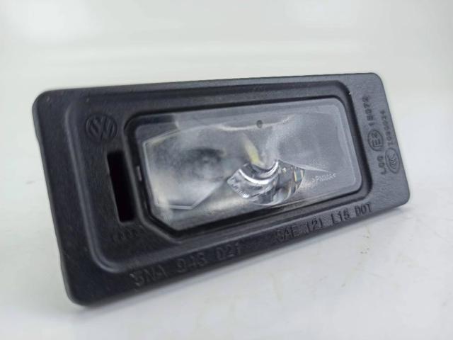 Lampa oświetlenia tylnej tablicy rejestracyjnej 5NA943021 VAG