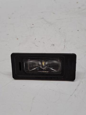 Lampa oświetlenia tylnej tablicy rejestracyjnej 5NA943021 VAG