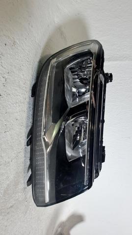 Reflektor prawy 5NB941006B VAG