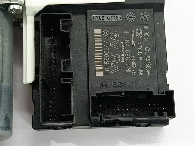 Mechanizm podnoszenia szyby drzwi przednich lewych 5P0837461 VAG