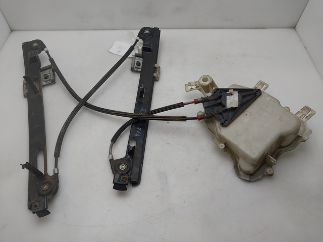 Mechanizm podnoszenia szyby drzwi przednich lewych 5P0837461 VAG
