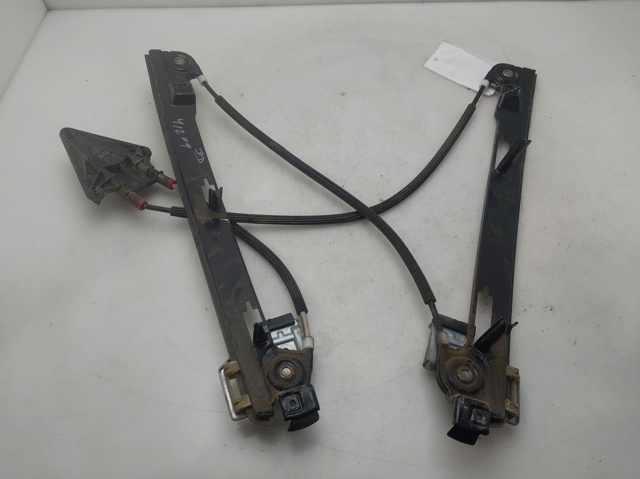Mechanizm podnoszenia szyby drzwi przednich prawych 5P0837462 VAG