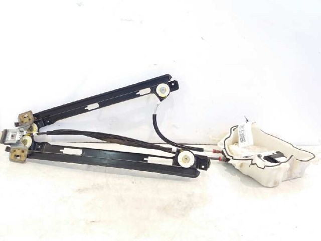 Mechanizm podnoszenia szyby drzwi przednich prawych 5P0837462 VAG